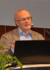 Porträtfoto Dr. Reinhard Haller